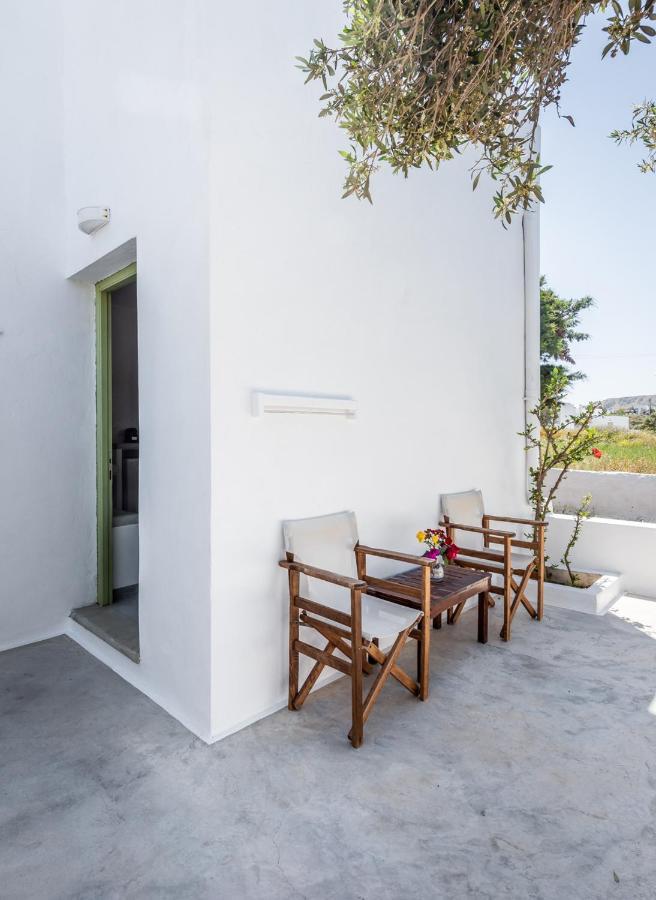Pente Elies Milos Pollonia ภายนอก รูปภาพ